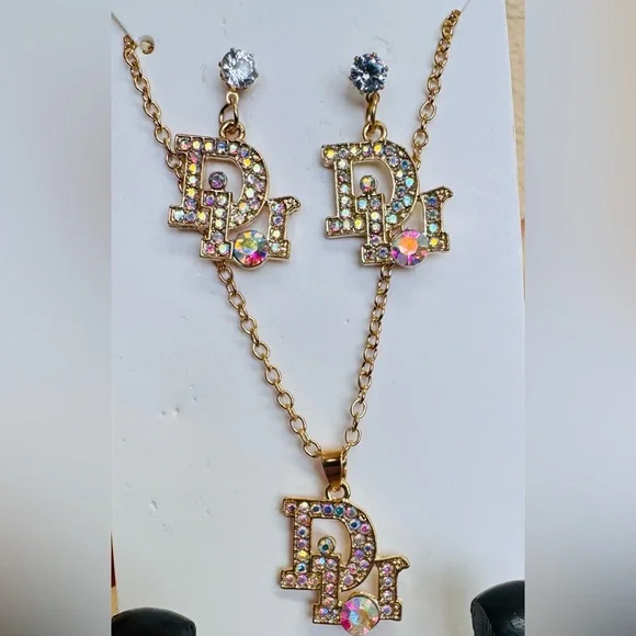 Fashion Jewlery - Picture 2 of 2